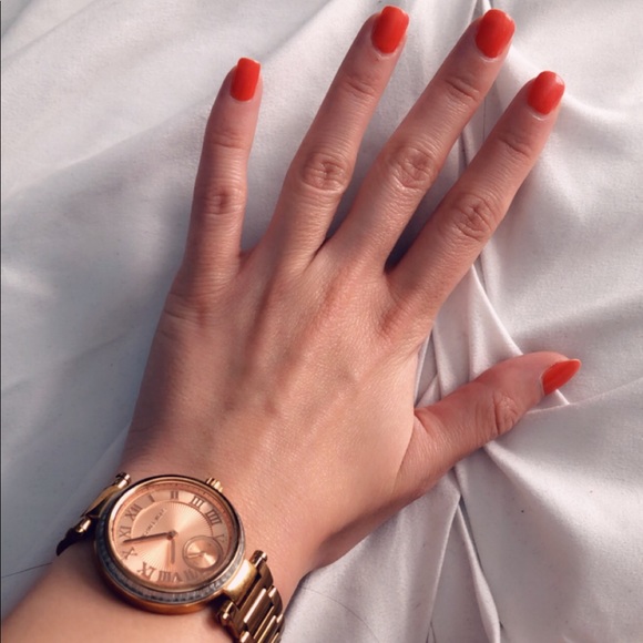 Rose gold crystal studded Michael Kors watch - Picture 5 of 9